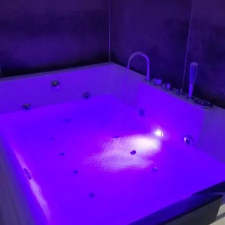 Giuliano Jacuzzi Love hotel Catania